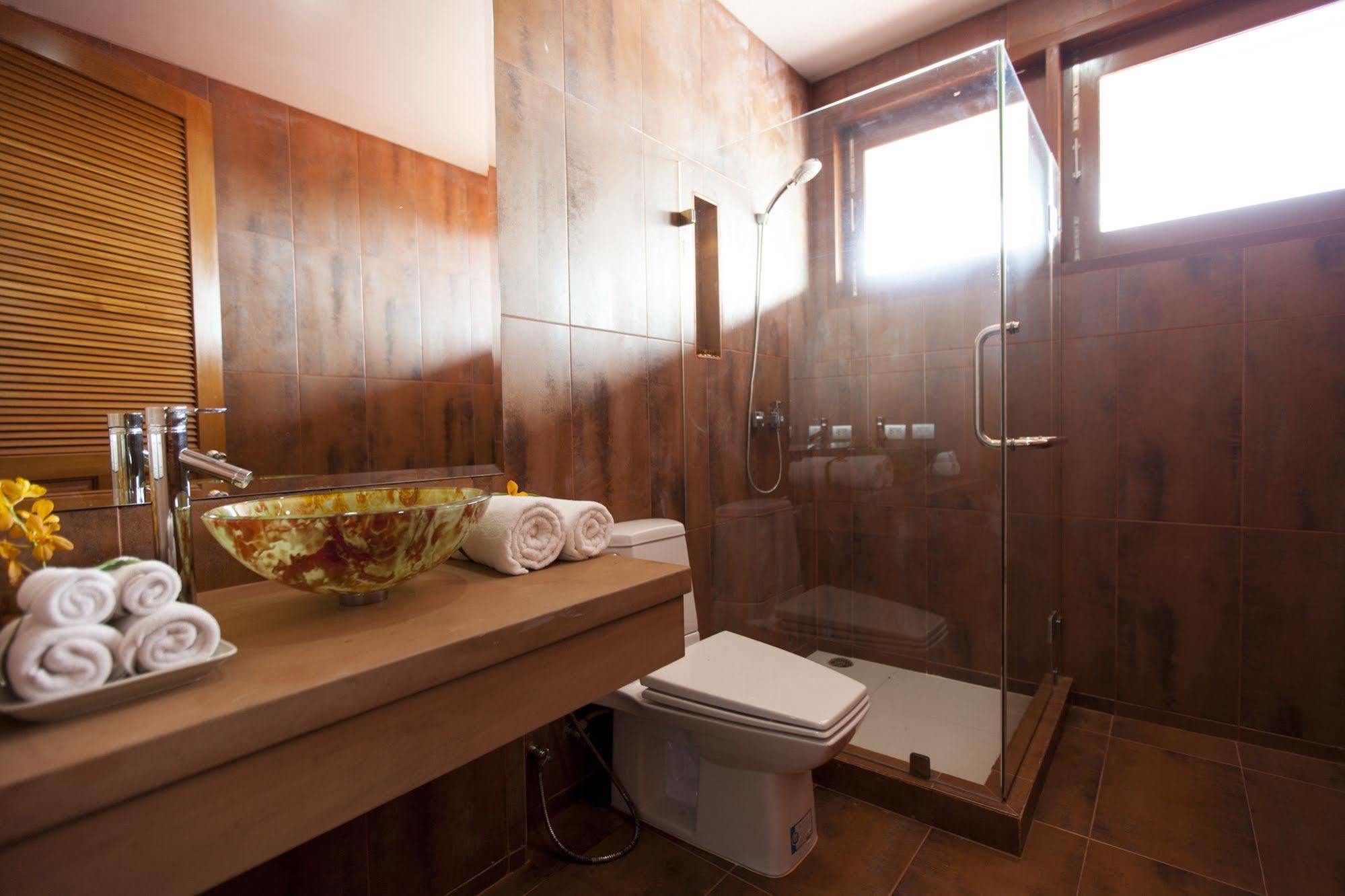 Baan Phuttarak - Seaview Private Villa Choeng Mon Экстерьер фото